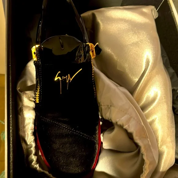 ✨Giuseppe zanotti🎉